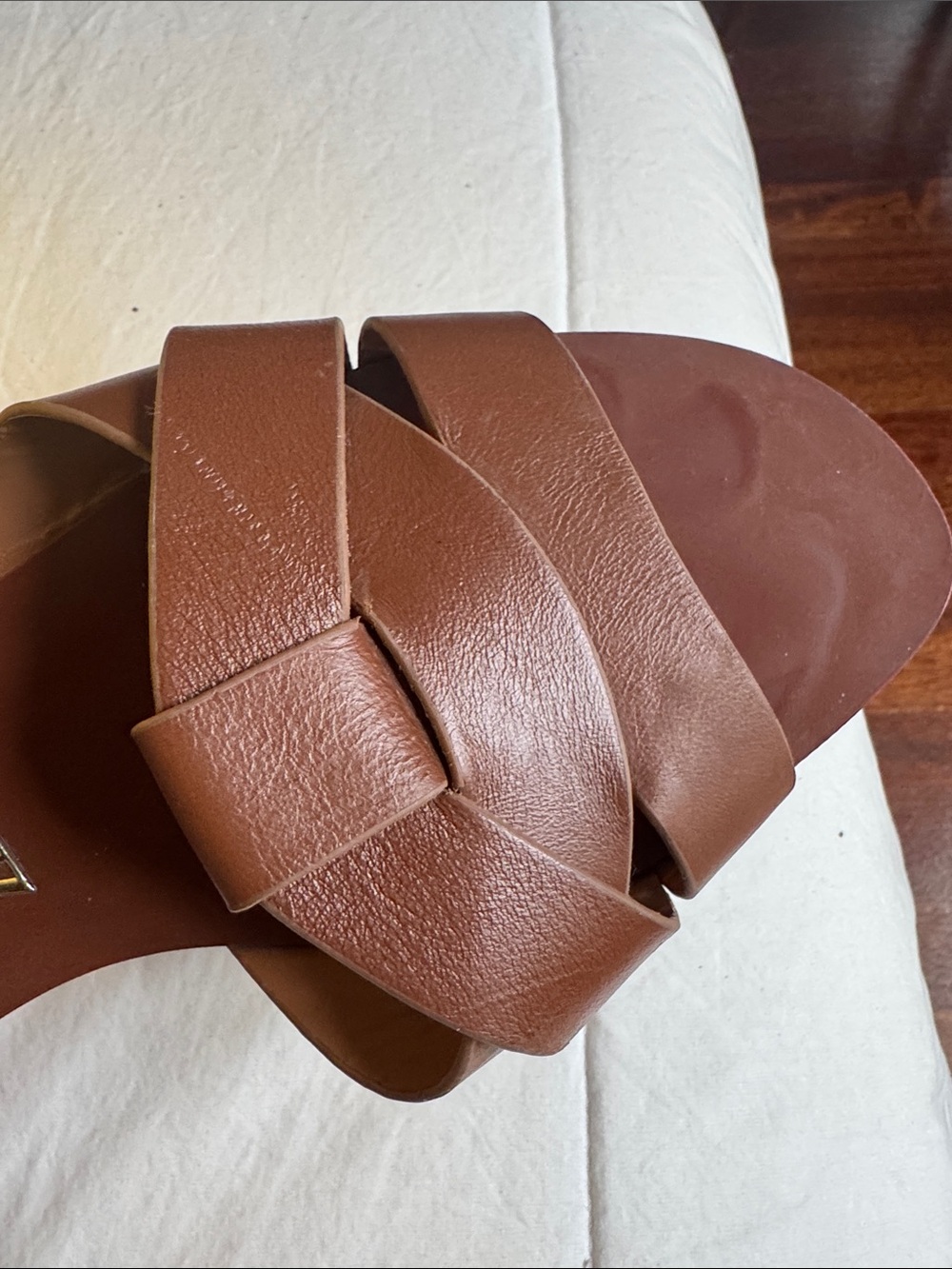 Zara Brown Flat leather sandals with crossed straps at front - Picture 9 of 9